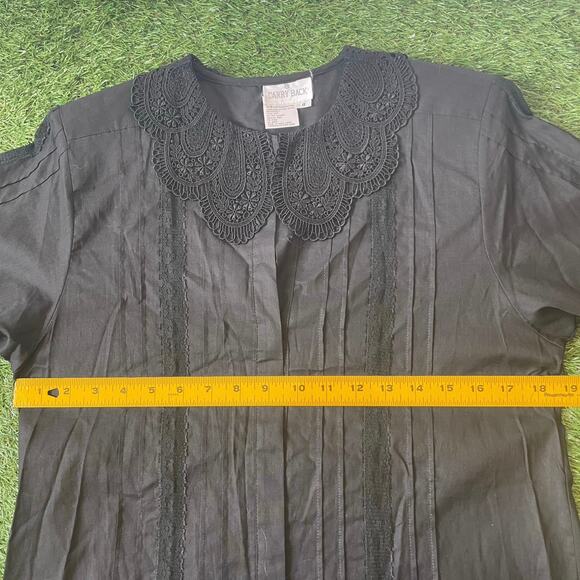 Vintage 80s Black Crochet Collar Pleated Button Up Blouse Size 8 - Picture 5 of 8